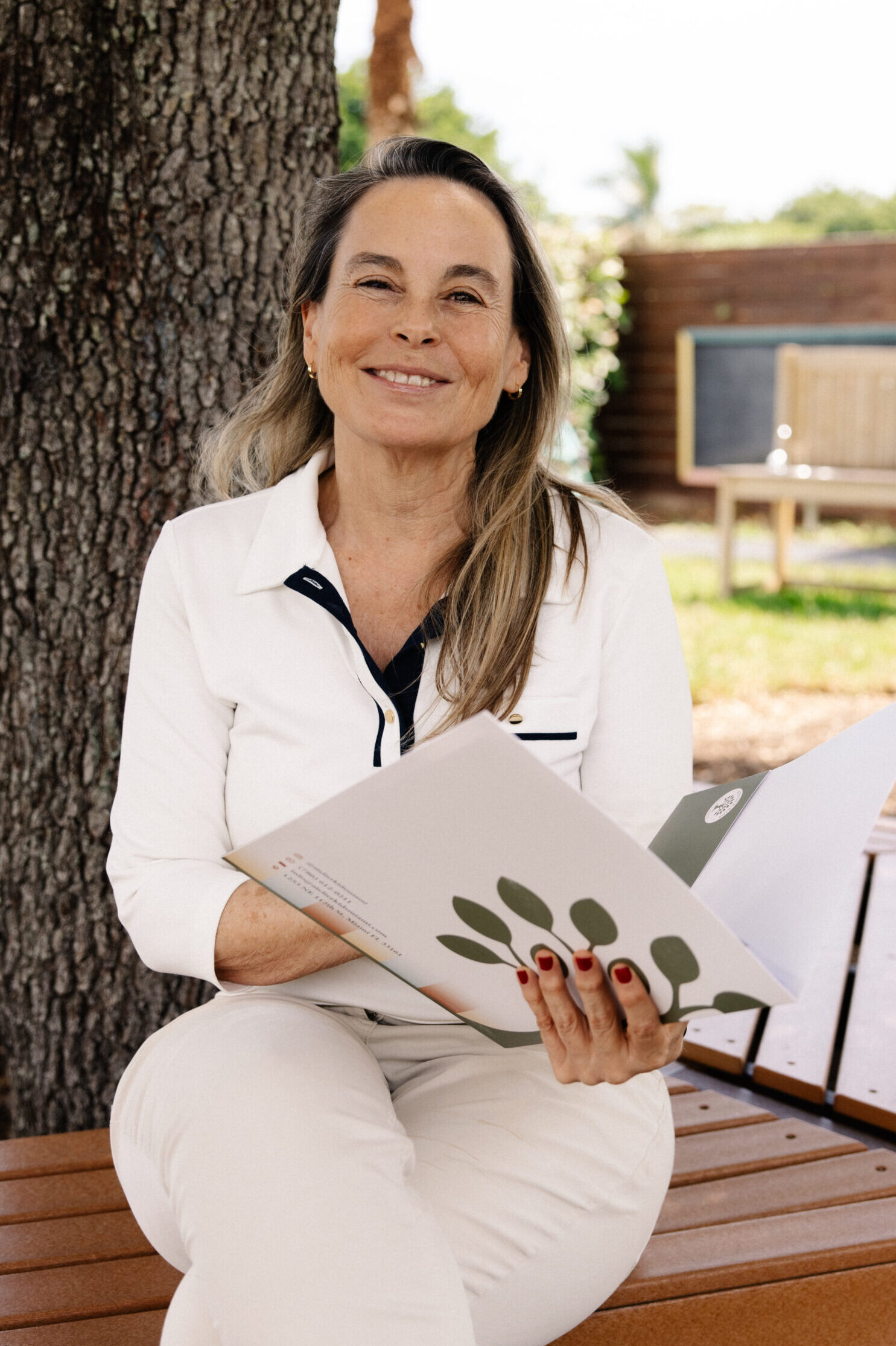 Ines Lozano, Director